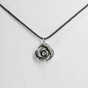 Κολιέ με τριαντάφυλλο από ασήμι